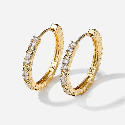 Aurelisse | Boucles d'oreilles croix en or 18 carats et zircones