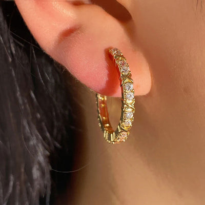 Aurelisse | Boucles d'oreilles croix en or 18 carats et zircones