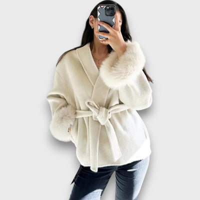 Gracelle – Manteau à poignets en fourrure