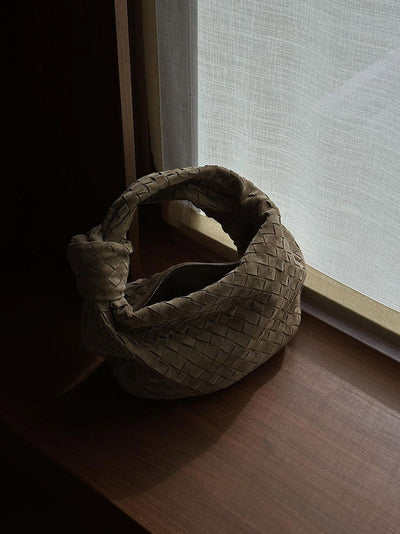 Sac tressé en daim moyen