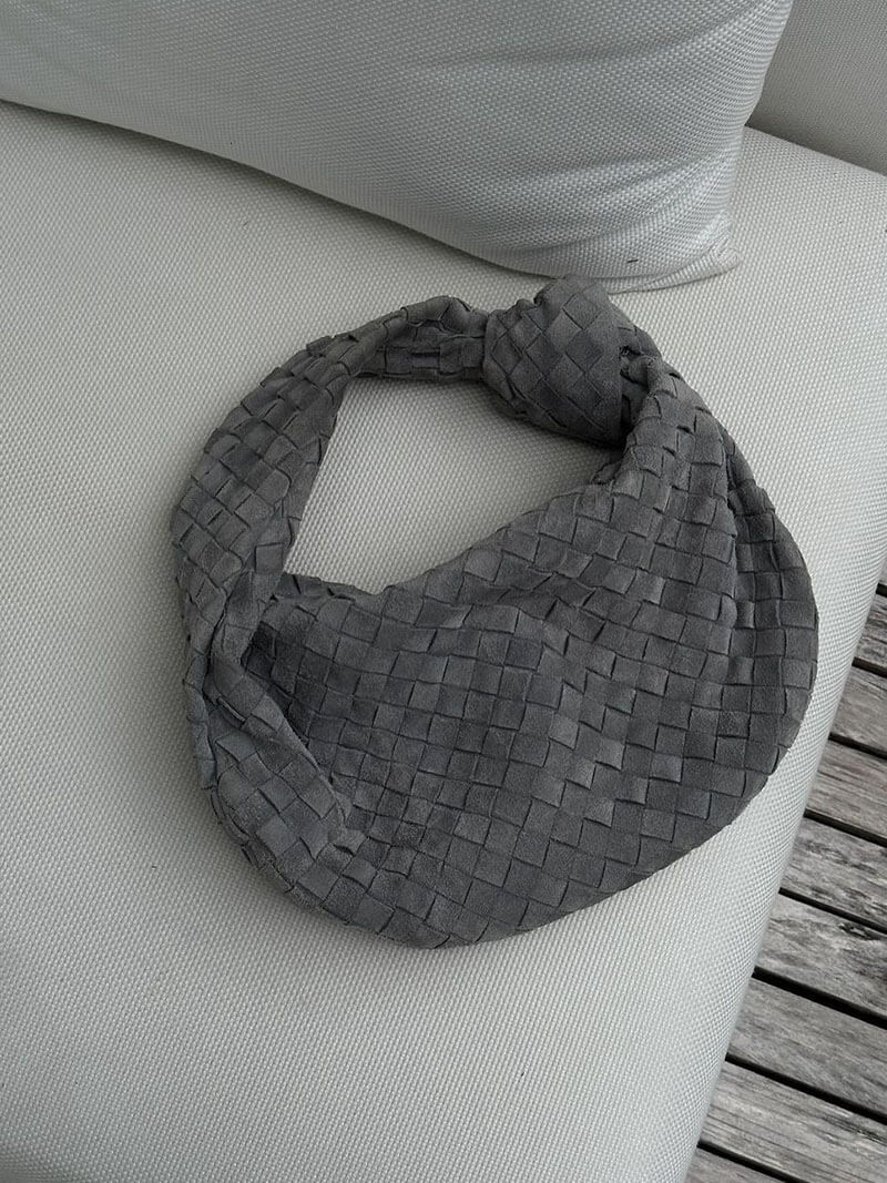 Sac tressé en daim moyen