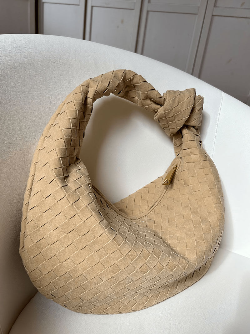Sac tressé en daim moyen