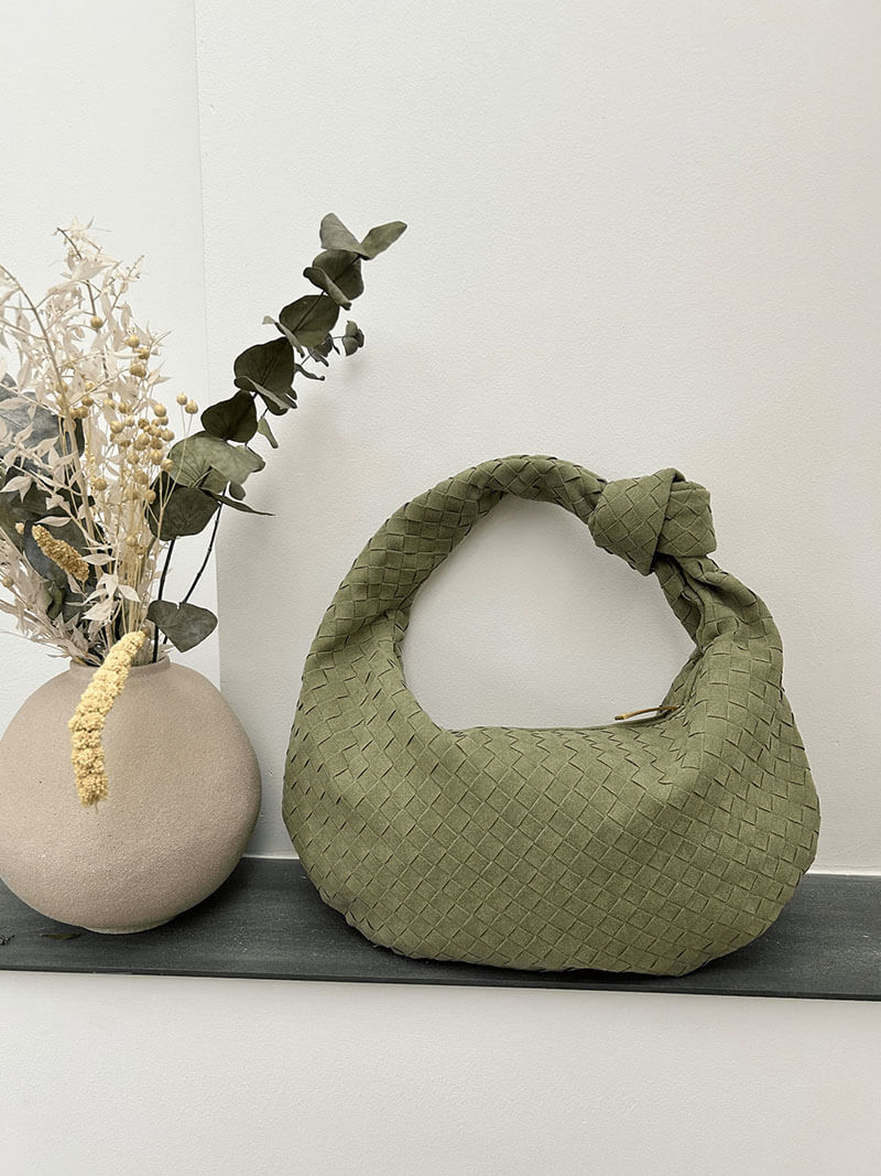 Sac tressé en daim moyen
