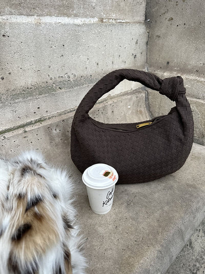 Sac tressé en daim moyen